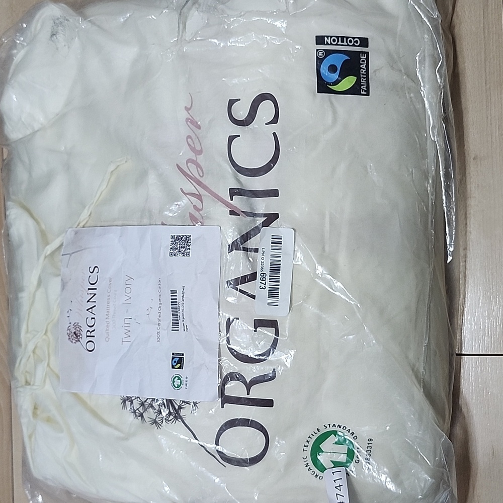 Whisper Organics Twin- Ivory Quilted Mattress Cover